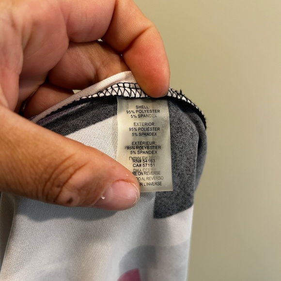 Calvin Klein top - Picture 4 of 4